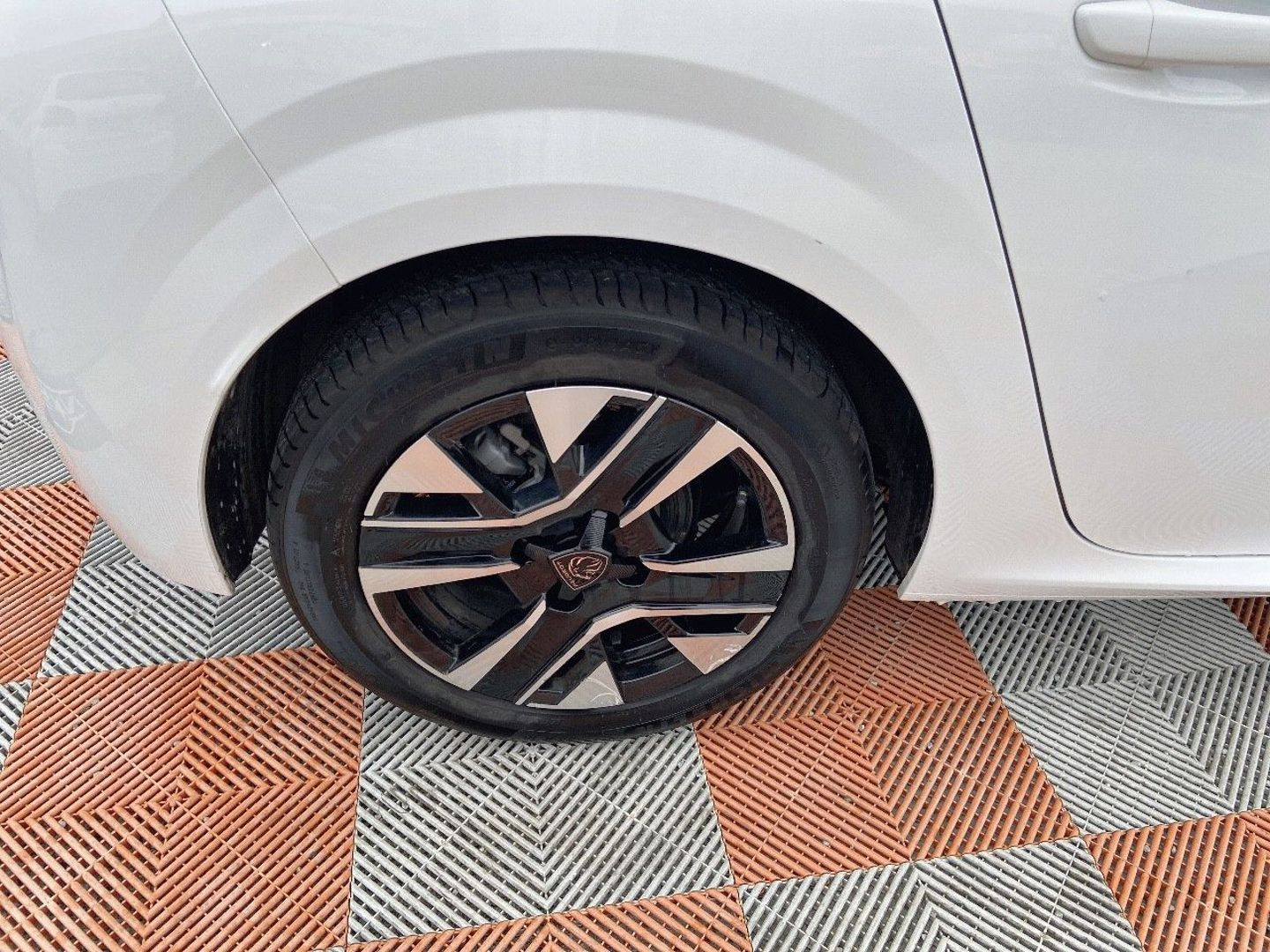 PEUGEOT 208 en vente à Albi chez votre mandataire automobile