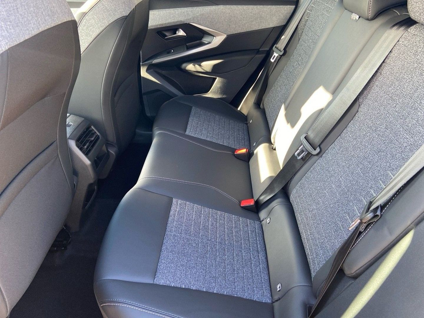 PEUGEOT 3008 en vente à Albi chez votre mandataire automobile