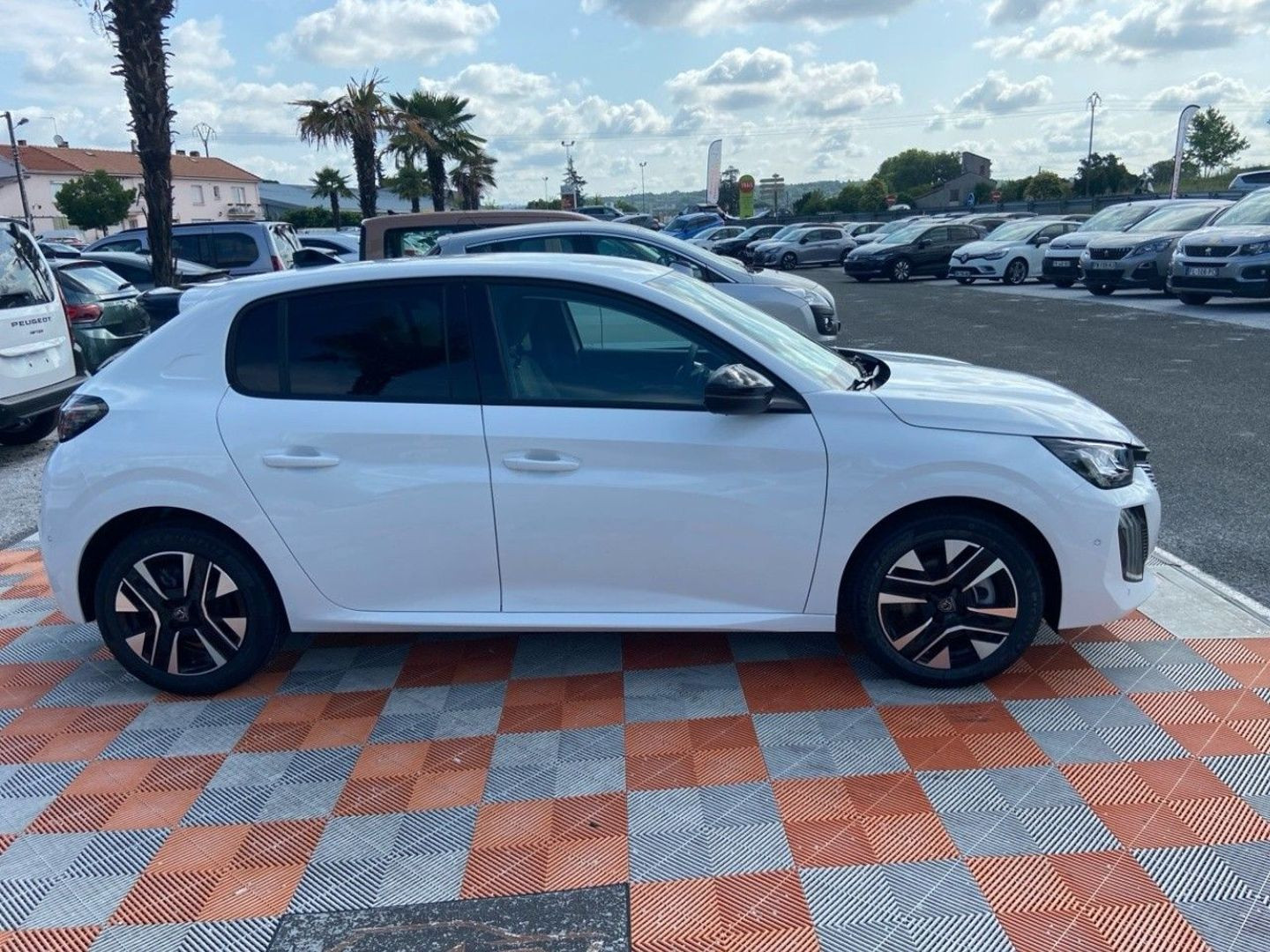 PEUGEOT 208 en vente à Albi chez votre mandataire automobile
