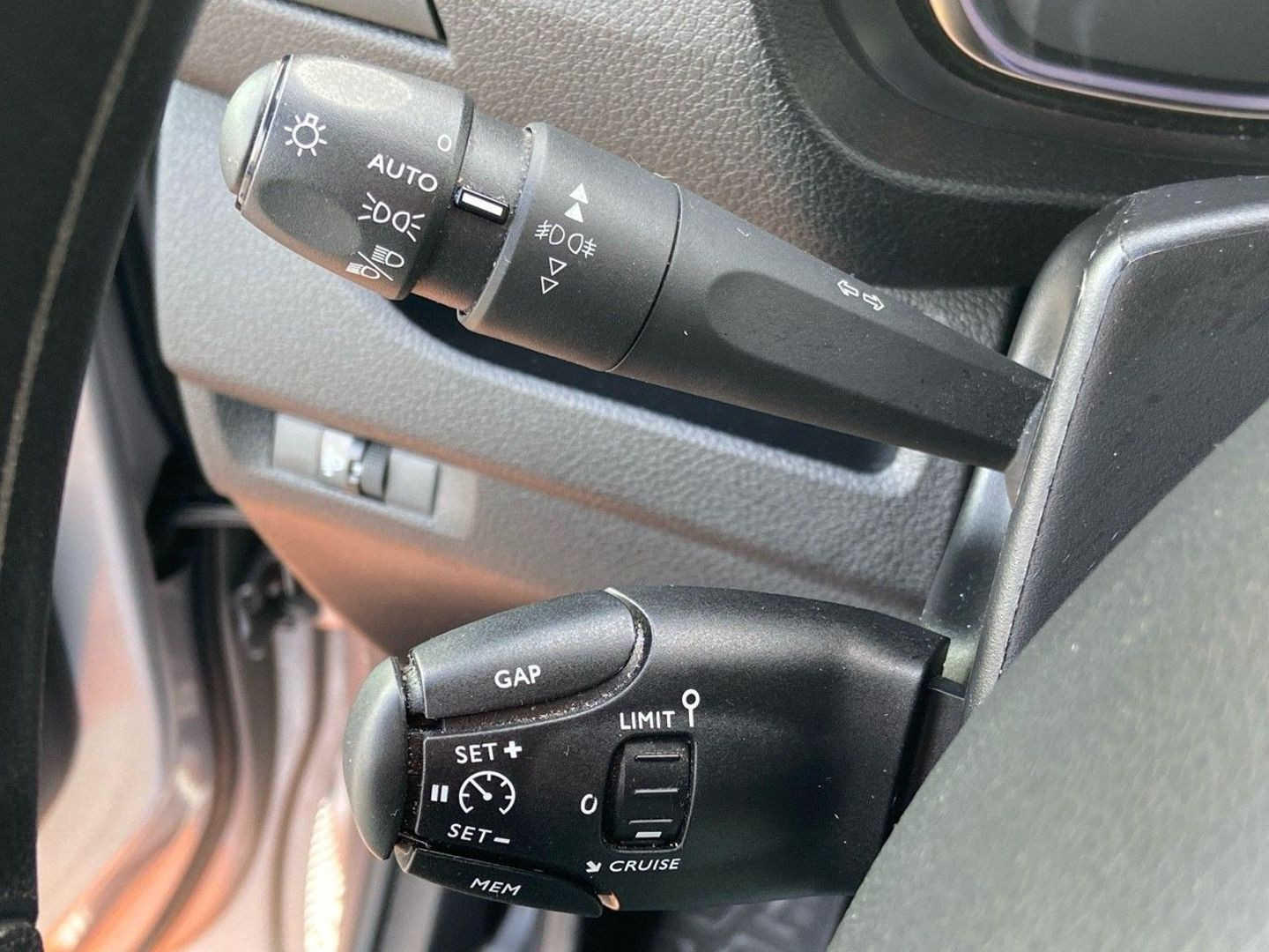 OPEL VIVARO en vente à Albi chez votre mandataire automobile