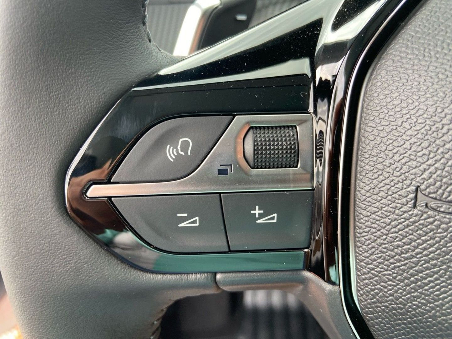 PEUGEOT 208 en vente à Albi chez votre mandataire automobile