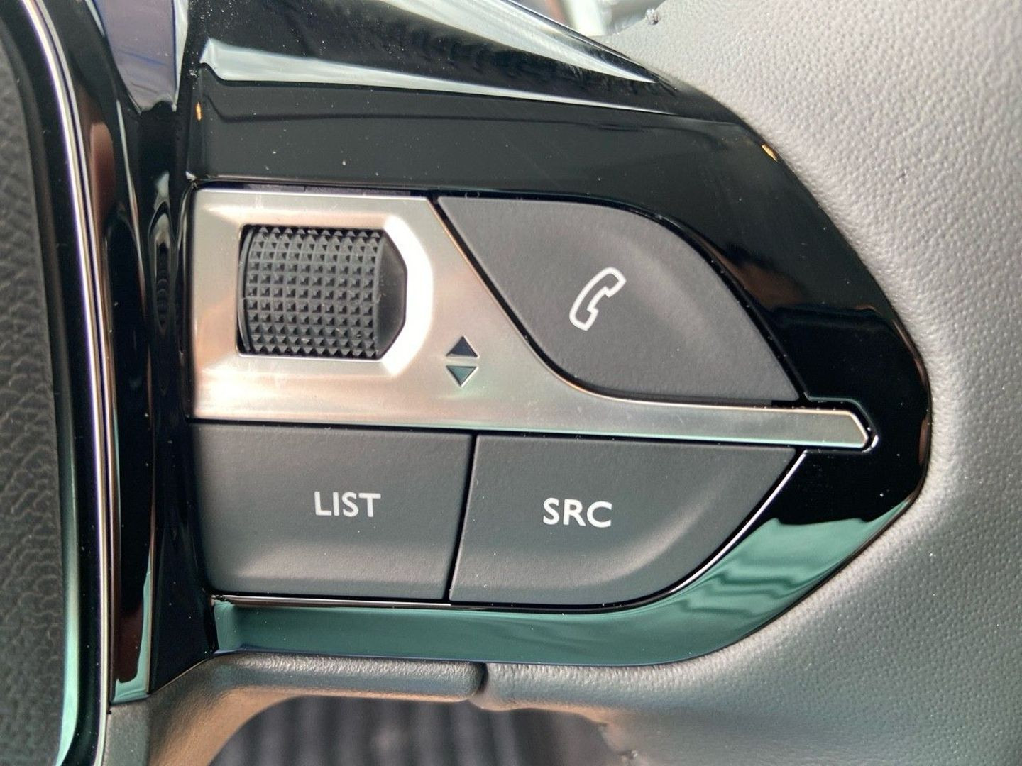 PEUGEOT 208 en vente à Albi chez votre mandataire automobile