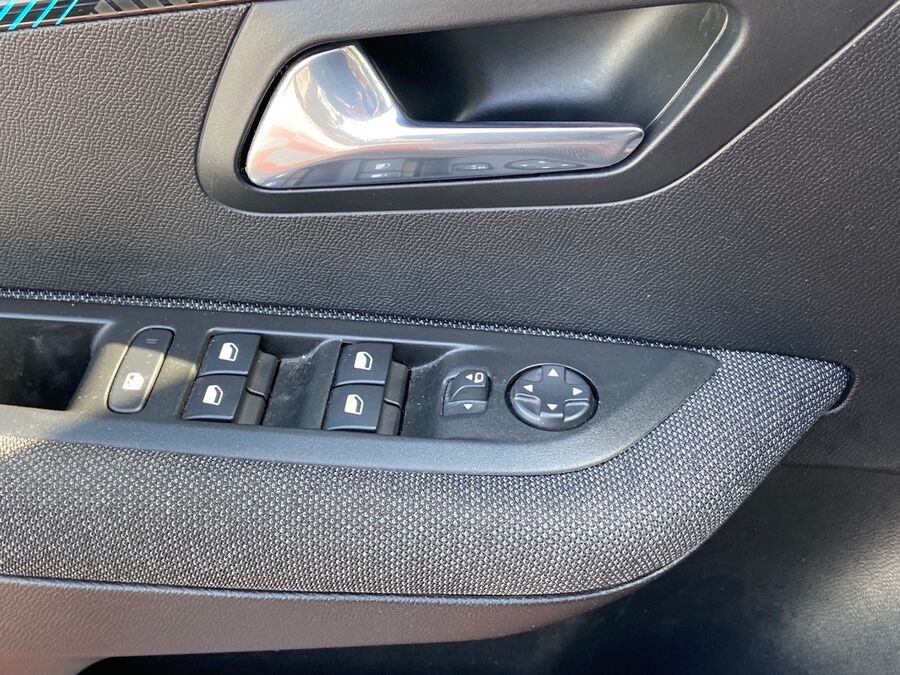 PEUGEOT 208 en vente à Albi chez votre mandataire automobile