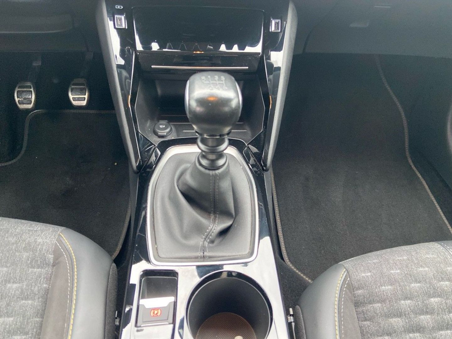 PEUGEOT 208 en vente à Albi chez votre mandataire automobile