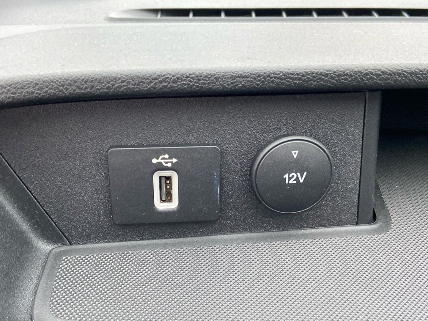 FORD TRANSIT CUSTOM VAN en vente à Albi chez votre mandataire automobile