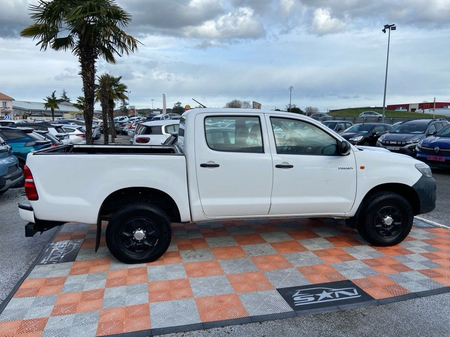 TOYOTA HILUX DOUBLE CABINE en vente à Albi chez votre mandataire automobile