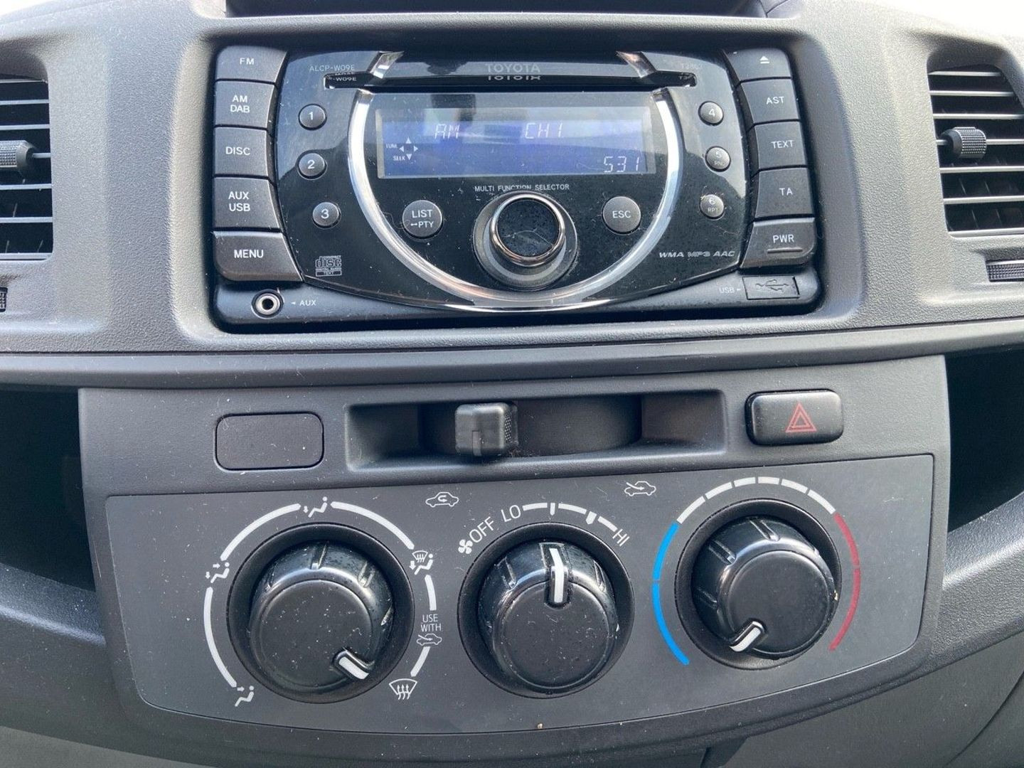 TOYOTA HILUX DOUBLE CABINE en vente à Albi chez votre mandataire automobile