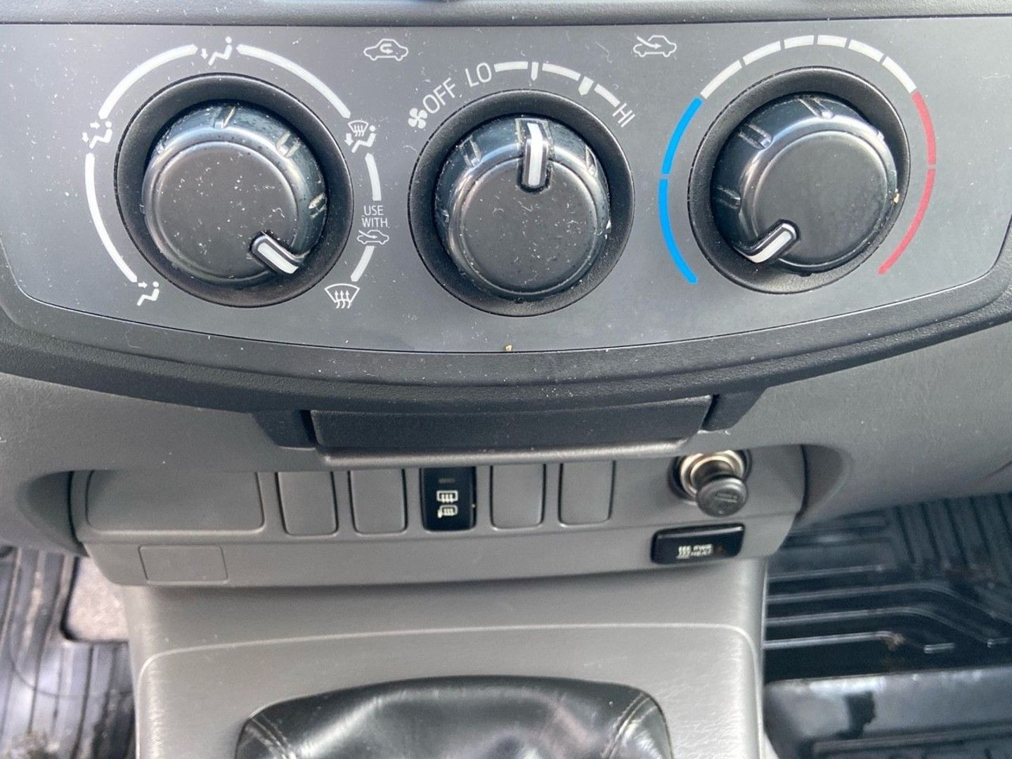 TOYOTA HILUX DOUBLE CABINE en vente à Albi chez votre mandataire automobile