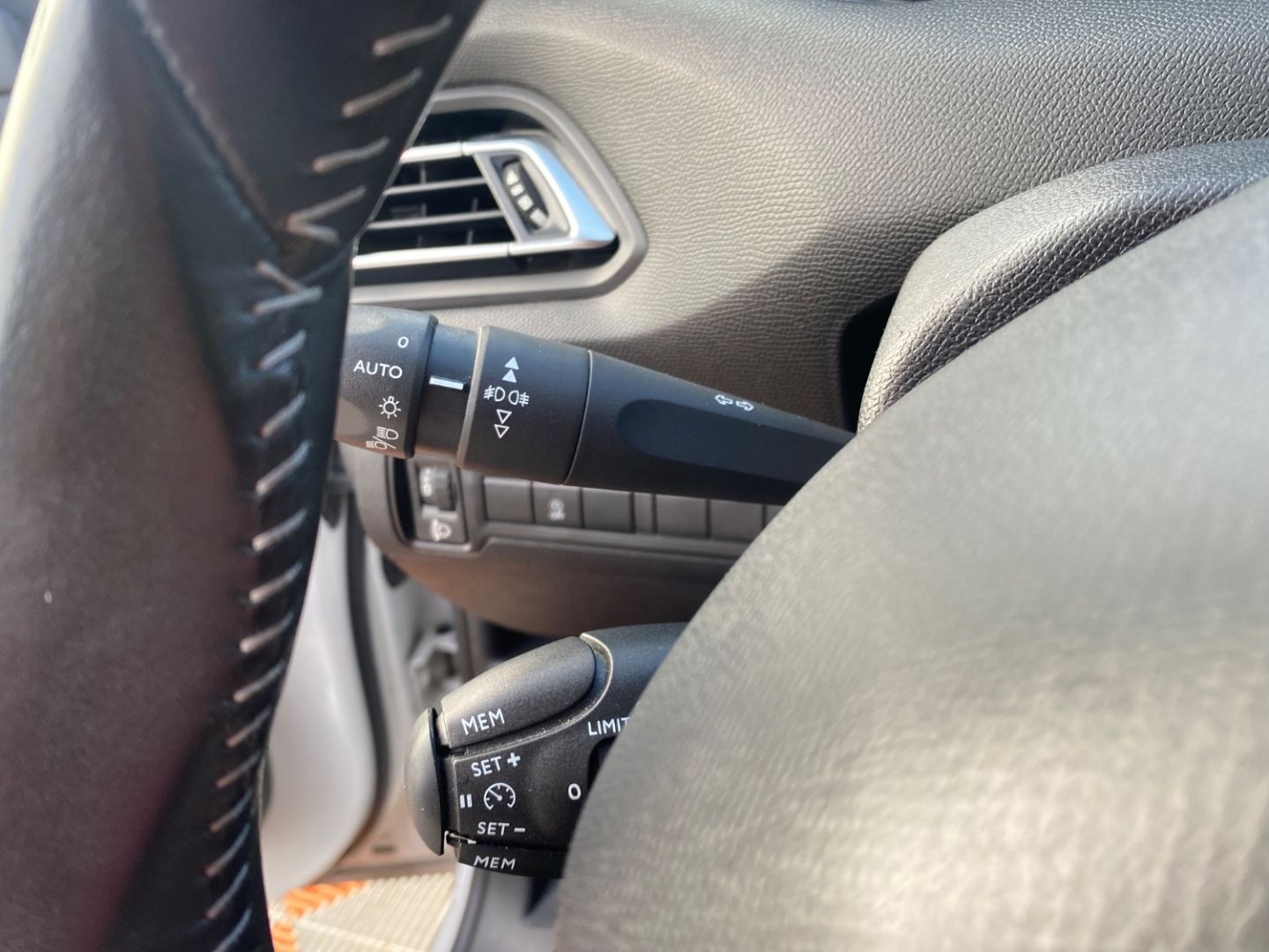 PEUGEOT 308 en vente à Albi chez votre mandataire automobile