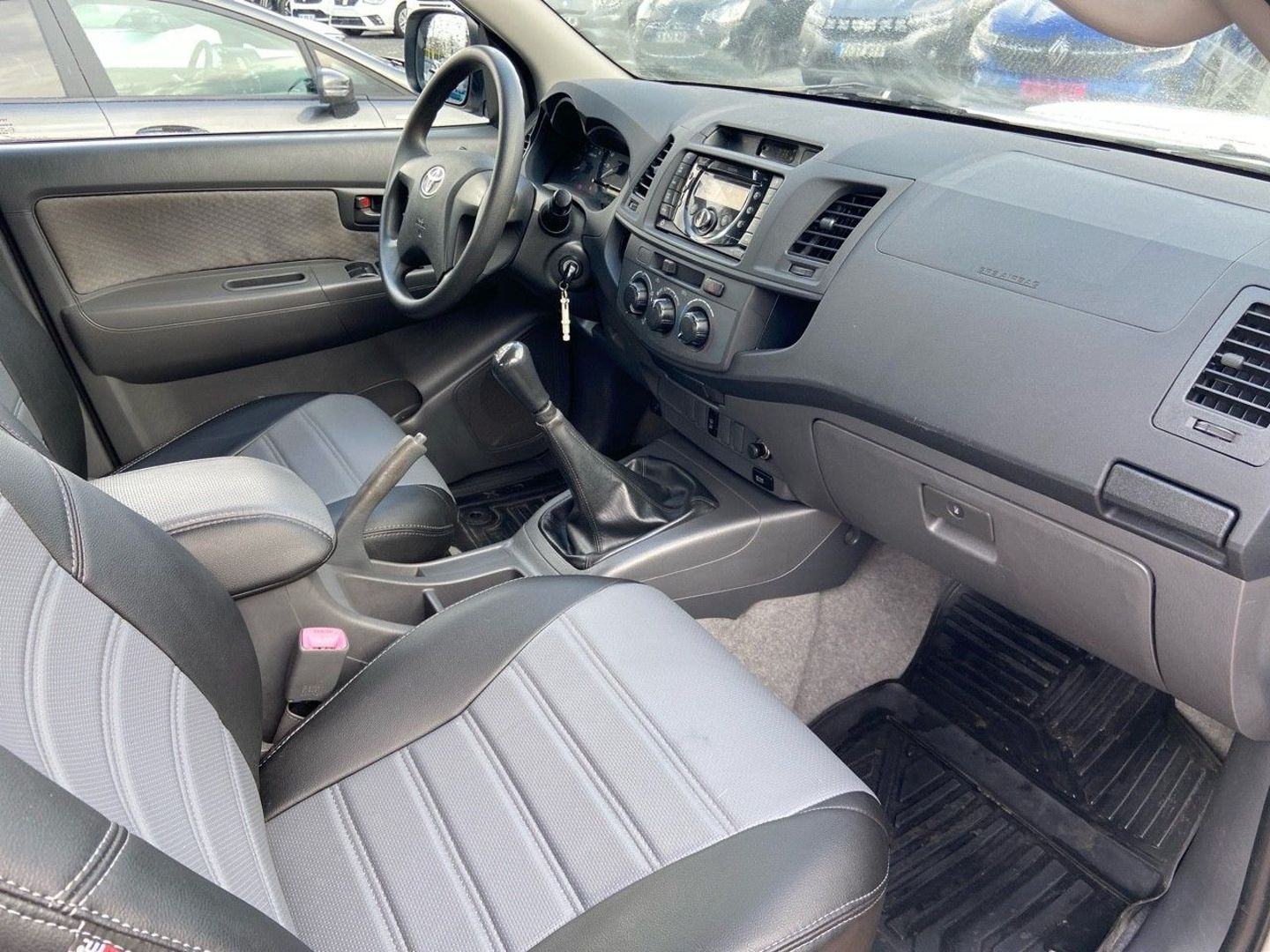 TOYOTA HILUX DOUBLE CABINE en vente à Albi chez votre mandataire automobile