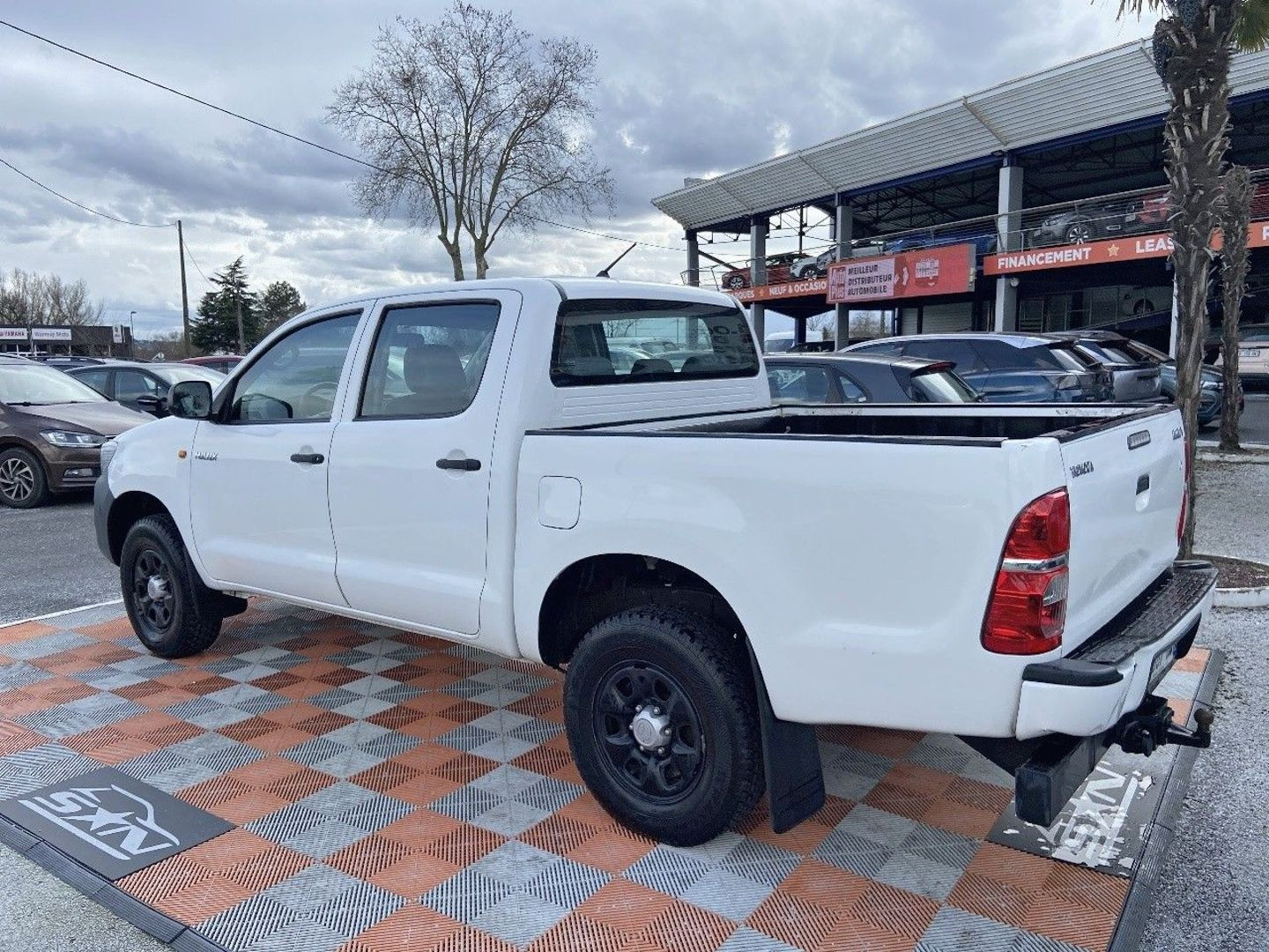 TOYOTA HILUX DOUBLE CABINE en vente à Albi chez votre mandataire automobile