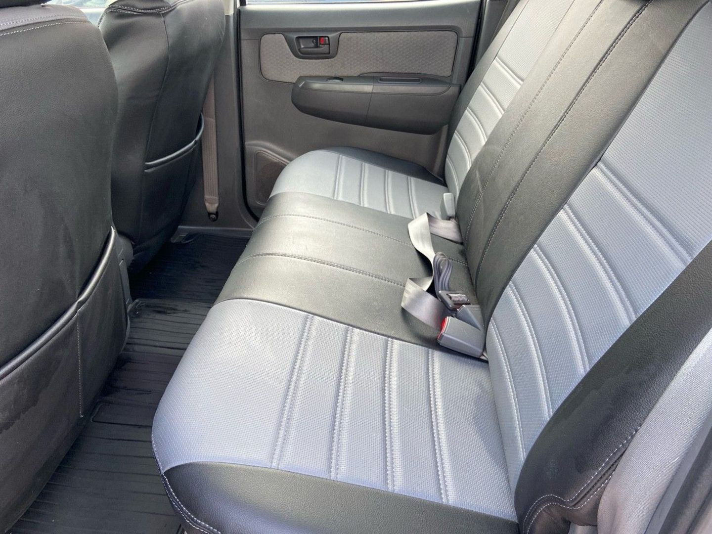 TOYOTA HILUX DOUBLE CABINE en vente à Albi chez votre mandataire automobile