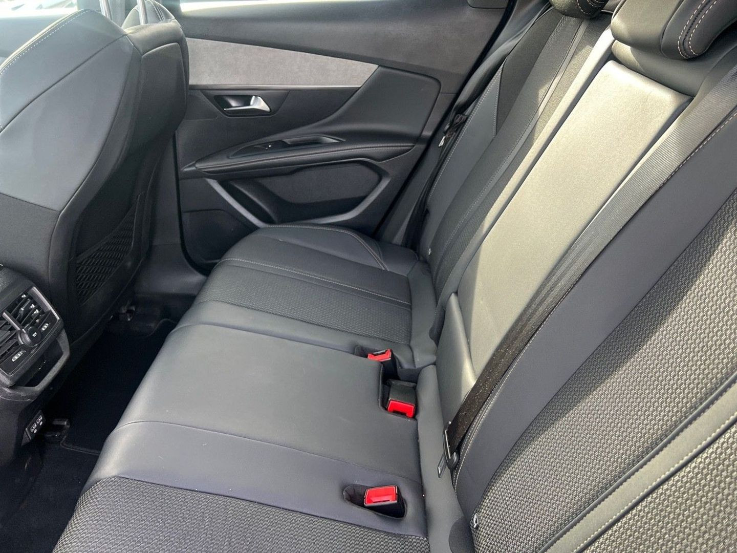 PEUGEOT 3008 en vente à Albi chez votre mandataire automobile