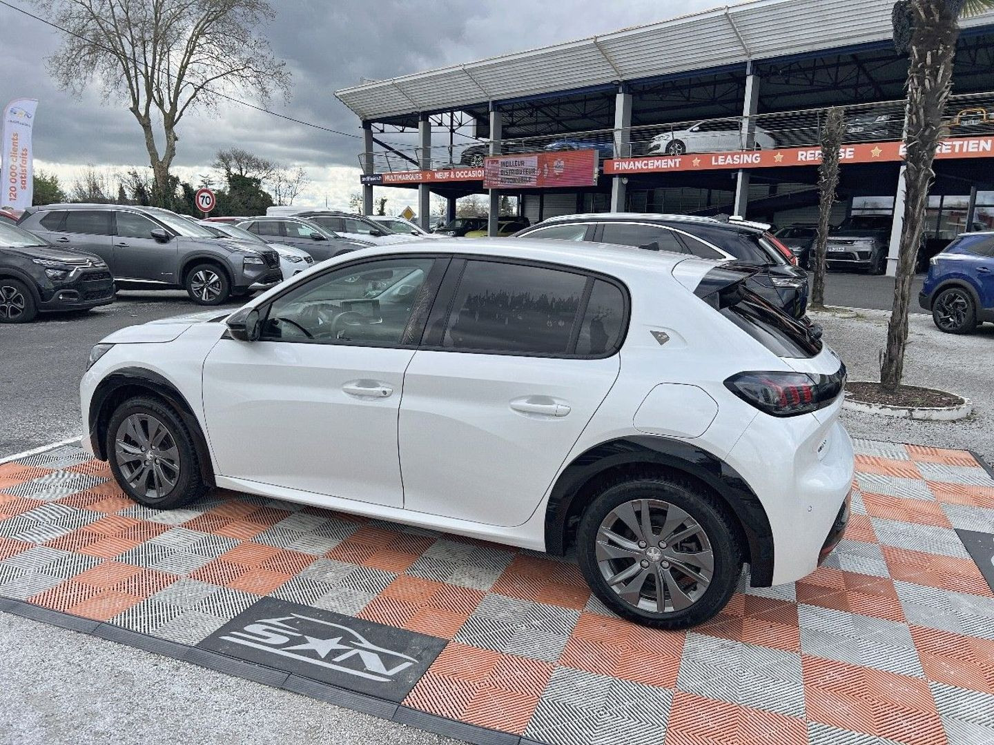 PEUGEOT 208 en vente à Albi chez votre mandataire automobile