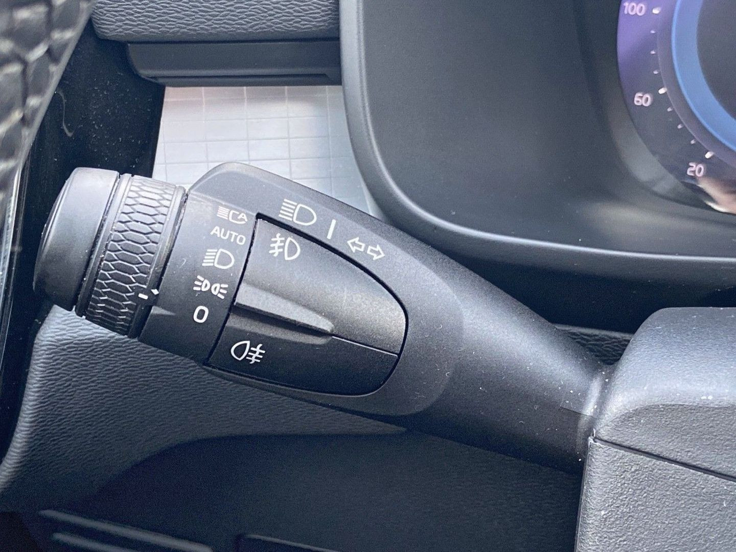 VOLVO XC 40 en vente à Albi chez votre mandataire automobile