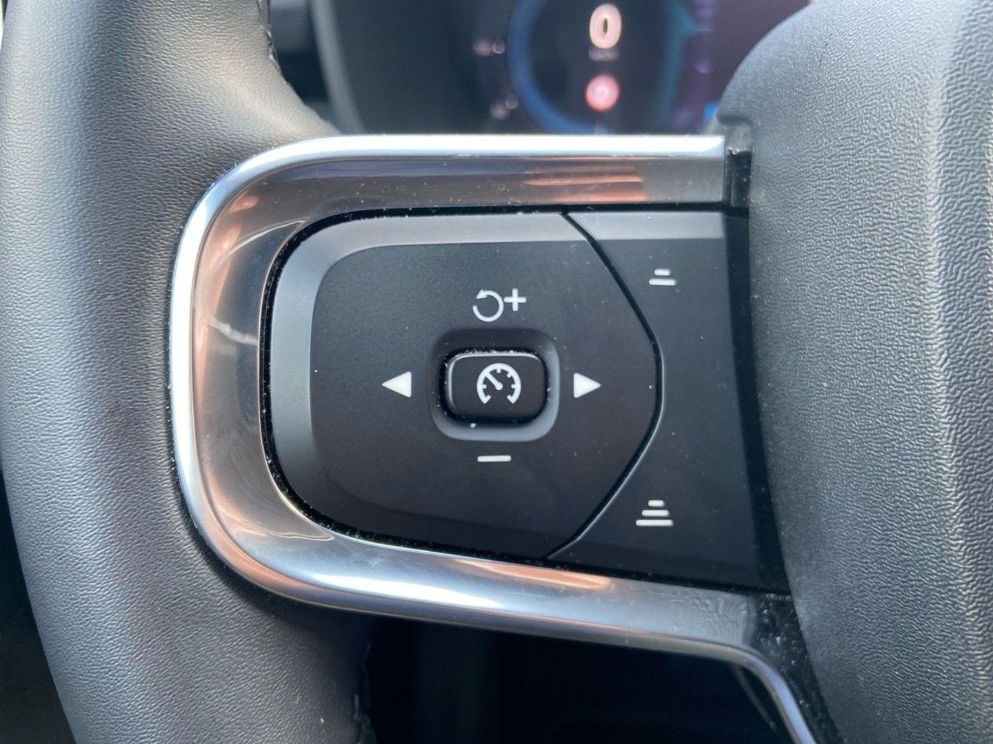 VOLVO XC 40 en vente à Albi chez votre mandataire automobile