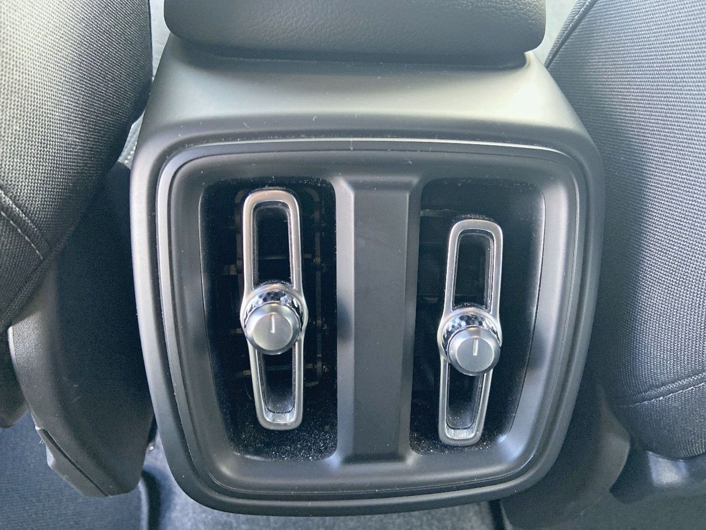 VOLVO XC 40 en vente à Albi chez votre mandataire automobile