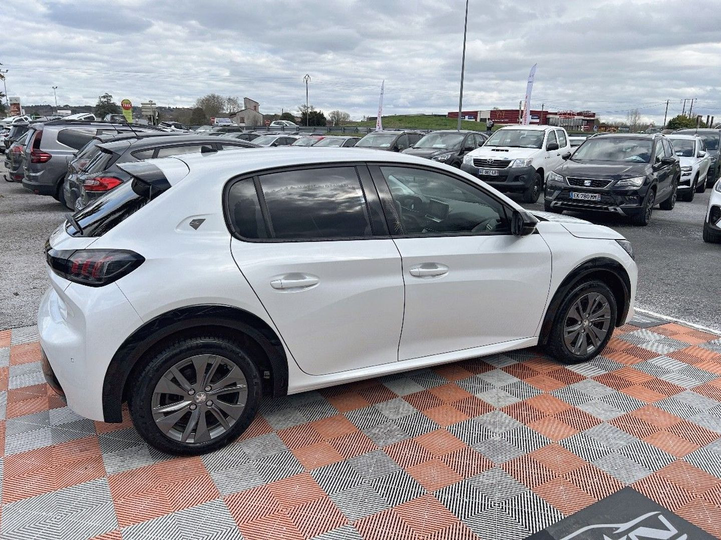 PEUGEOT 208 en vente à Albi chez votre mandataire automobile