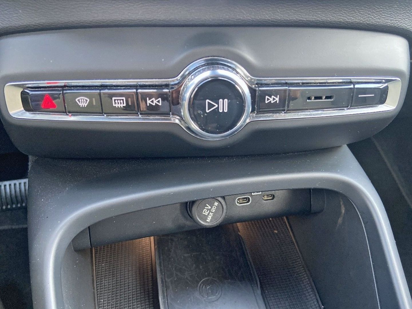 VOLVO XC 40 en vente à Albi chez votre mandataire automobile