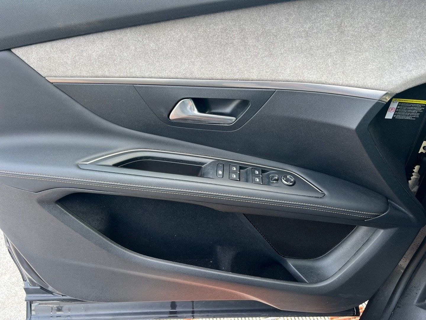 PEUGEOT 3008 en vente à Albi chez votre mandataire automobile