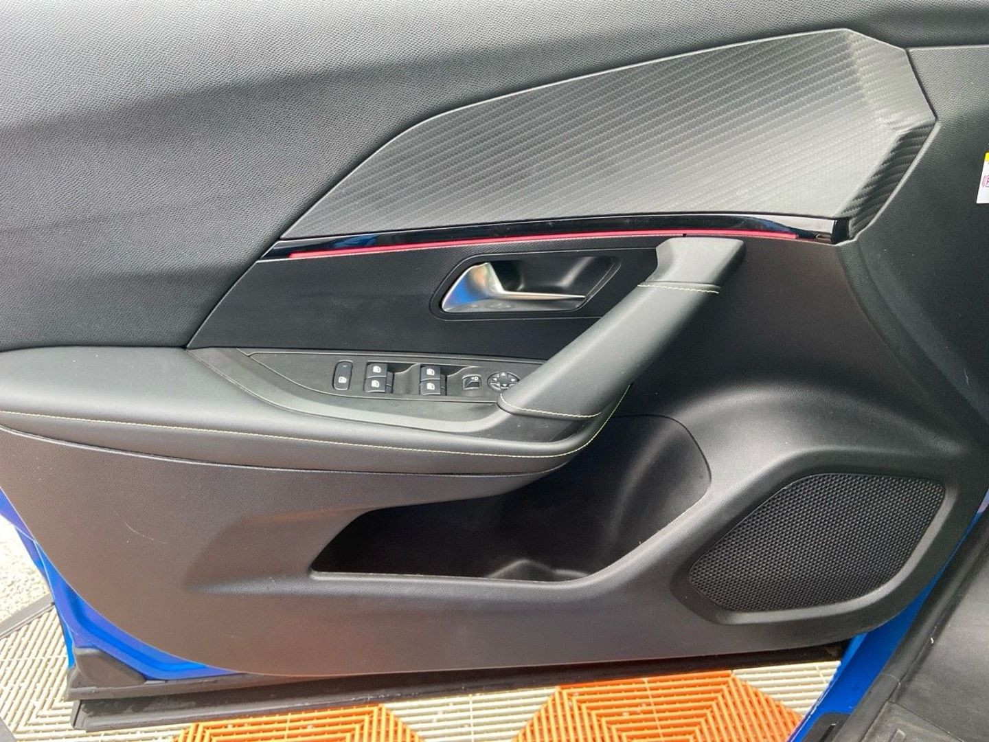 PEUGEOT E-2008 en vente à Albi chez votre mandataire automobile