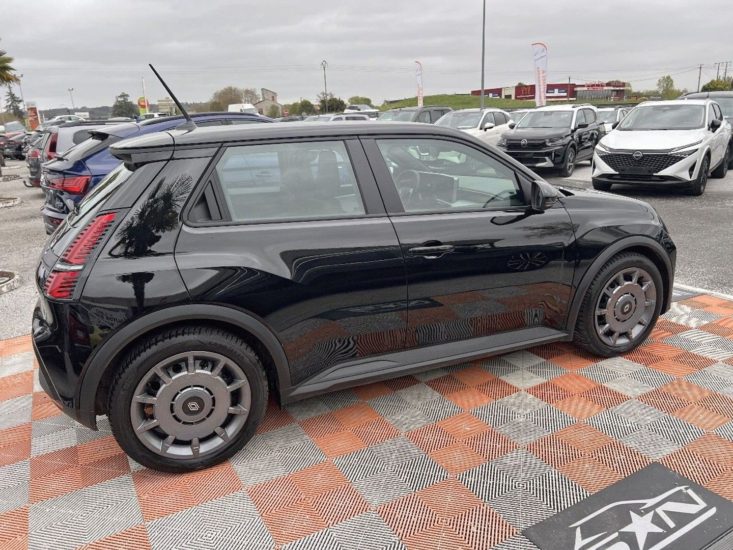 RENAULT R5 en vente à Albi chez votre mandataire automobile