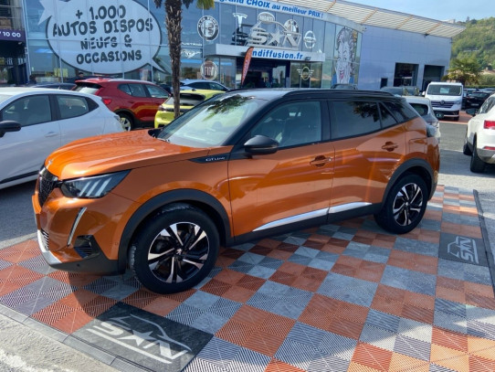 Acheter PEUGEOT 2008 1.5 BLUEHDI 130 EAT8 GT LINE chez SN Diffusion