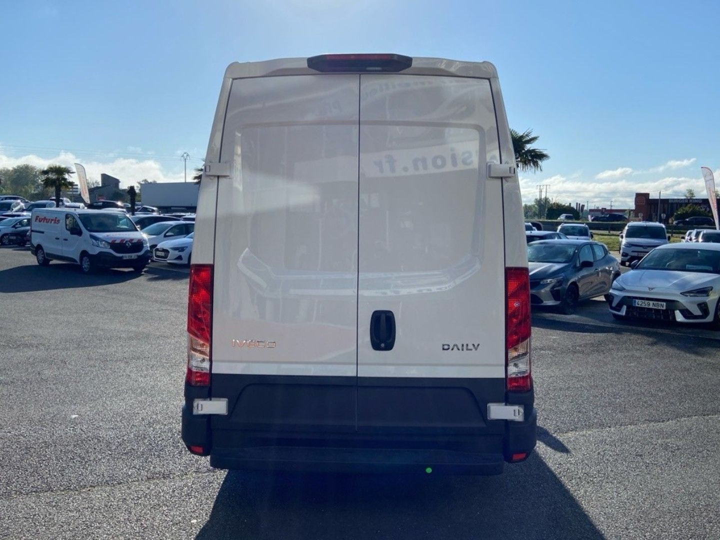 IVECO DAILY 35S FOURGON en vente à Albi chez votre mandataire automobile