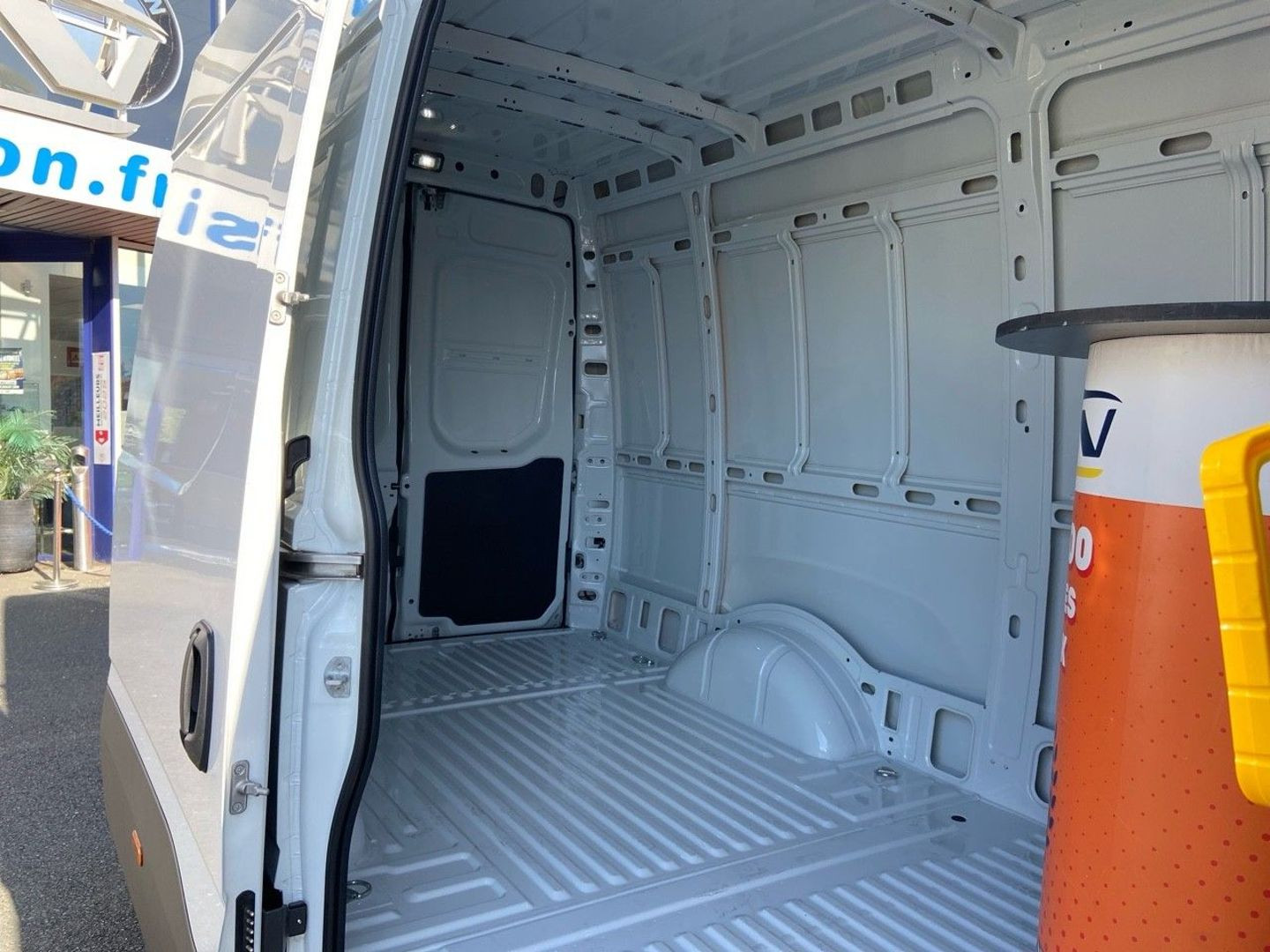 IVECO DAILY 35S FOURGON en vente à Albi chez votre mandataire automobile