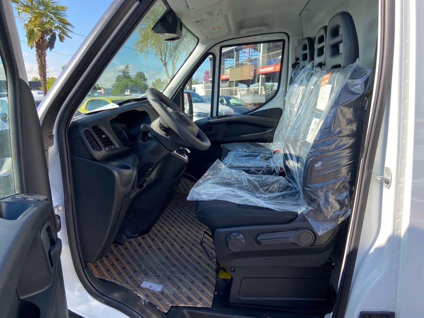 IVECO DAILY 35S FOURGON en vente à Albi chez votre mandataire automobile