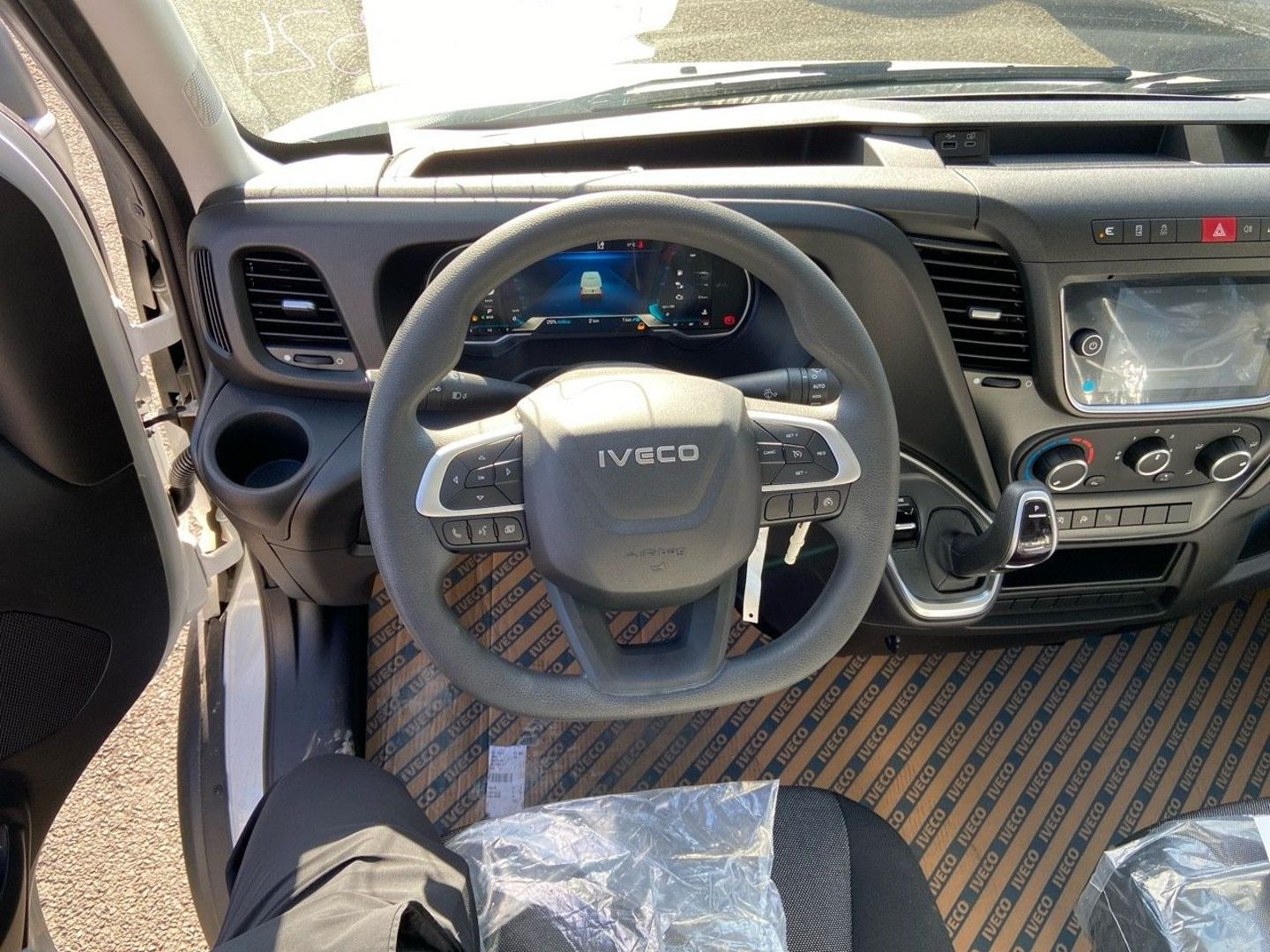 IVECO DAILY 35S FOURGON en vente à Albi chez votre mandataire automobile