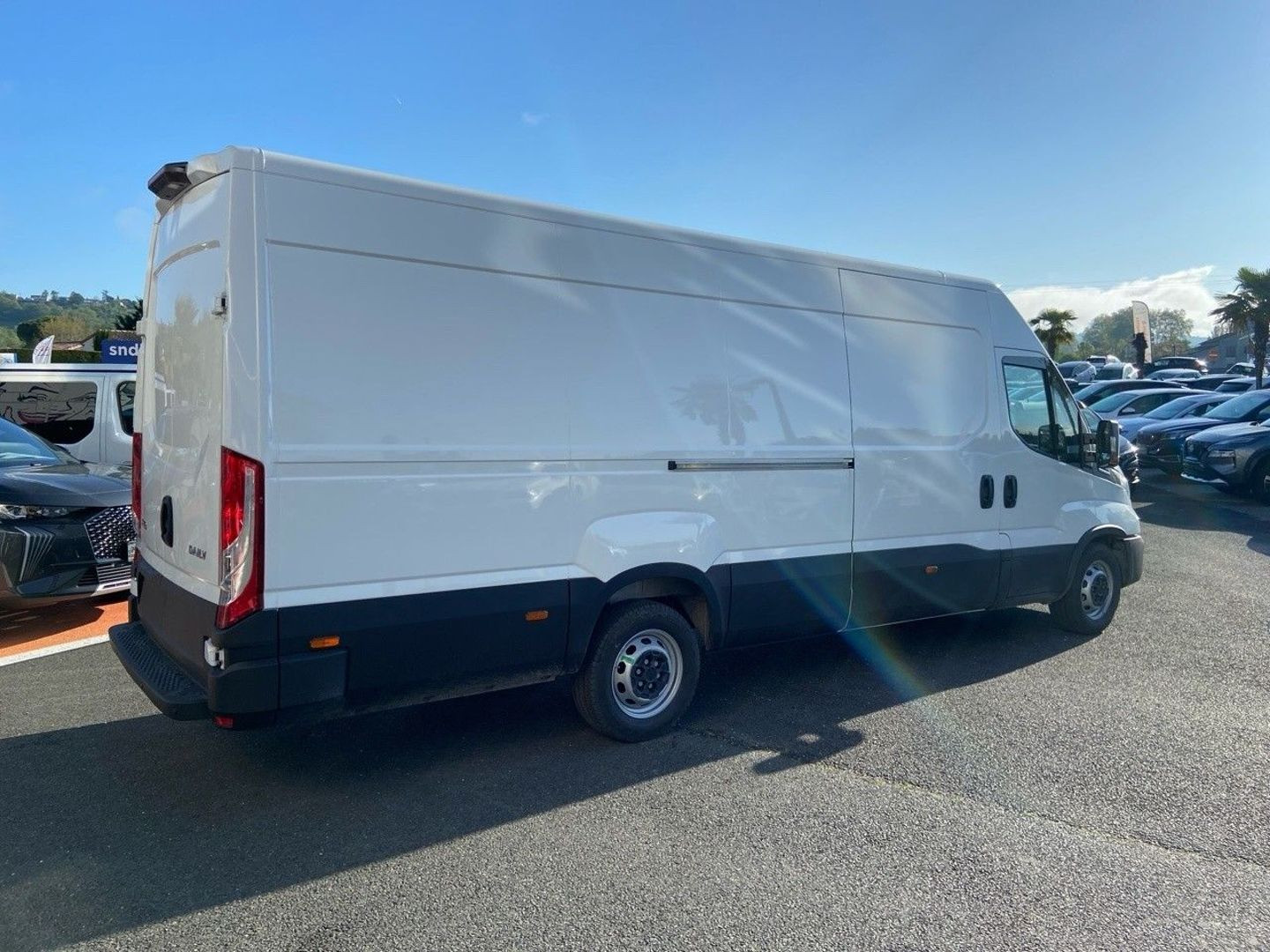 IVECO DAILY 35S FOURGON en vente à Albi chez votre mandataire automobile