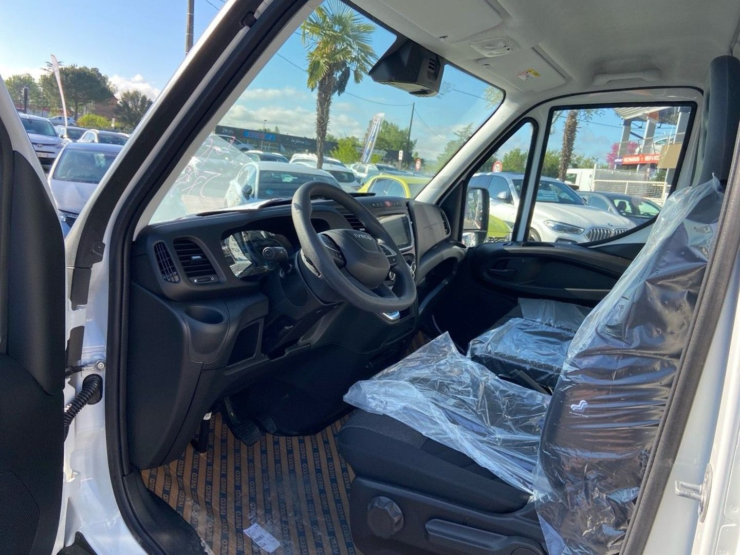 IVECO DAILY 35S FOURGON en vente à Albi chez votre mandataire automobile