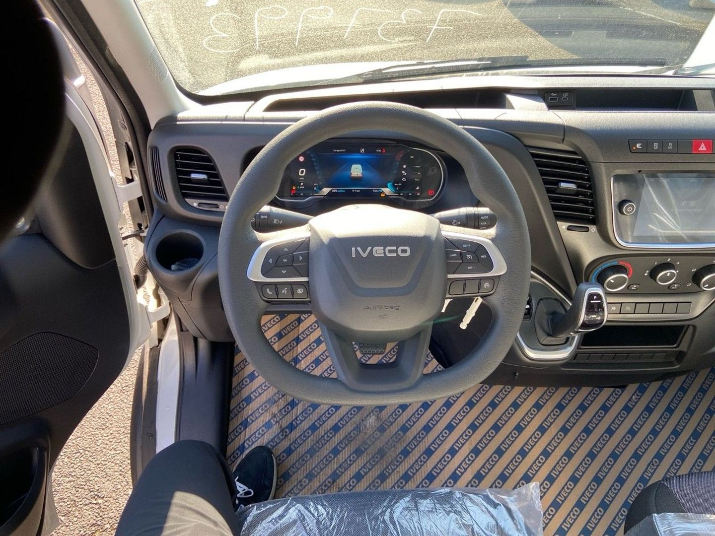 IVECO DAILY 35S FOURGON en vente à Albi chez votre mandataire automobile