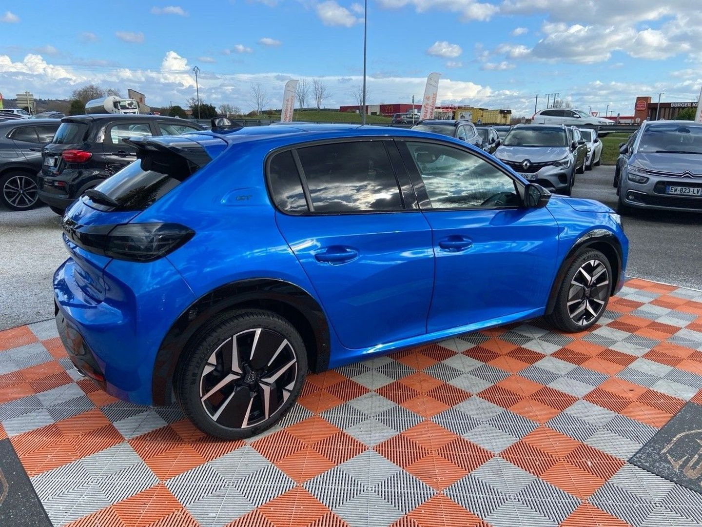 PEUGEOT 208 en vente à Albi chez votre mandataire automobile