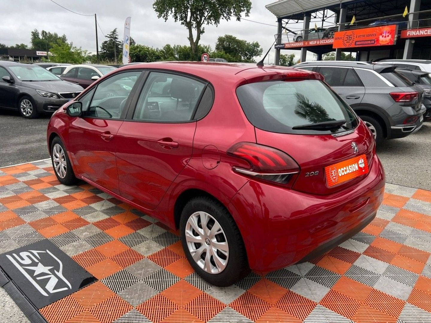 PEUGEOT 208 en vente à Albi chez votre mandataire automobile