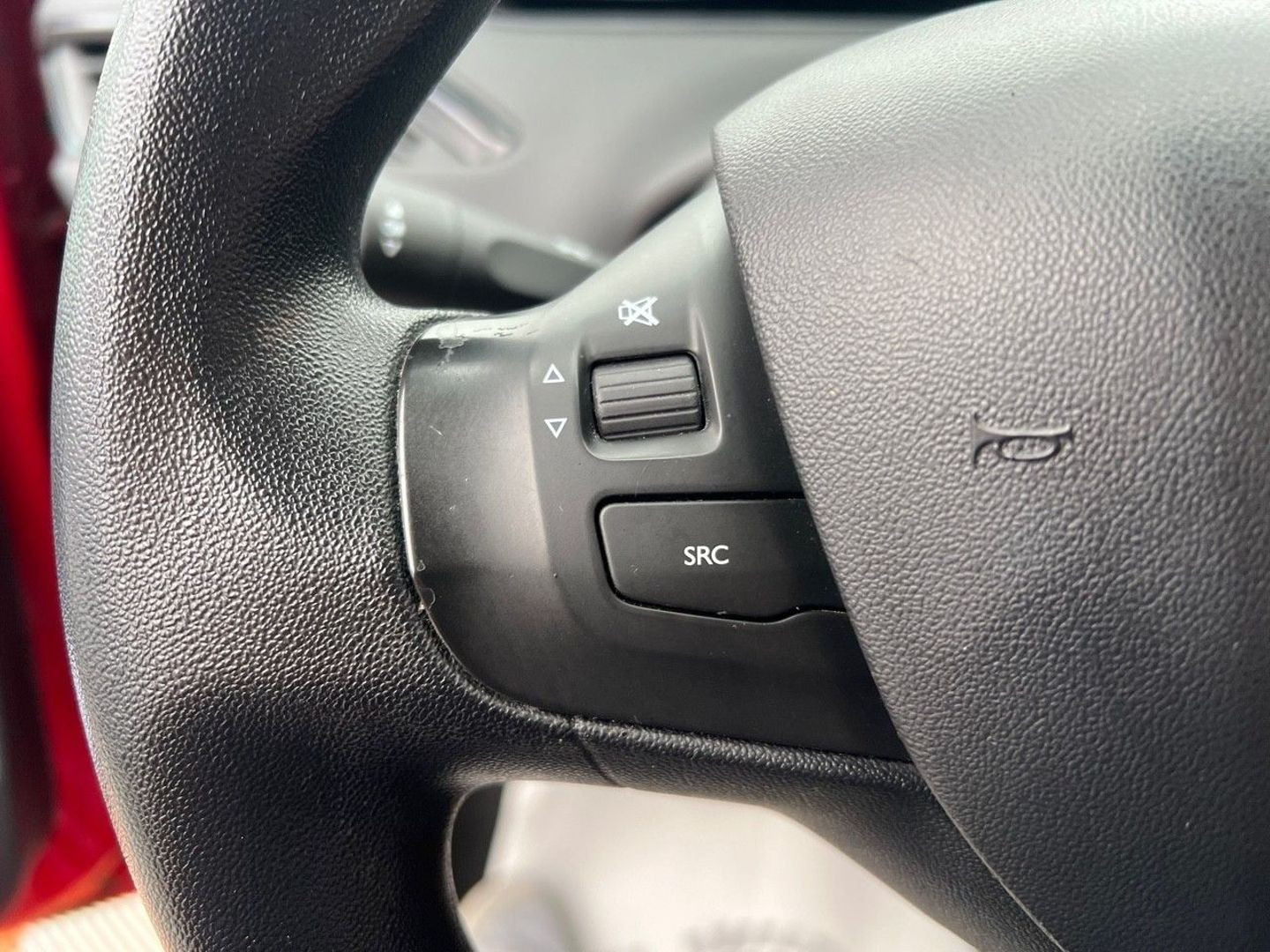 PEUGEOT 208 en vente à Albi chez votre mandataire automobile