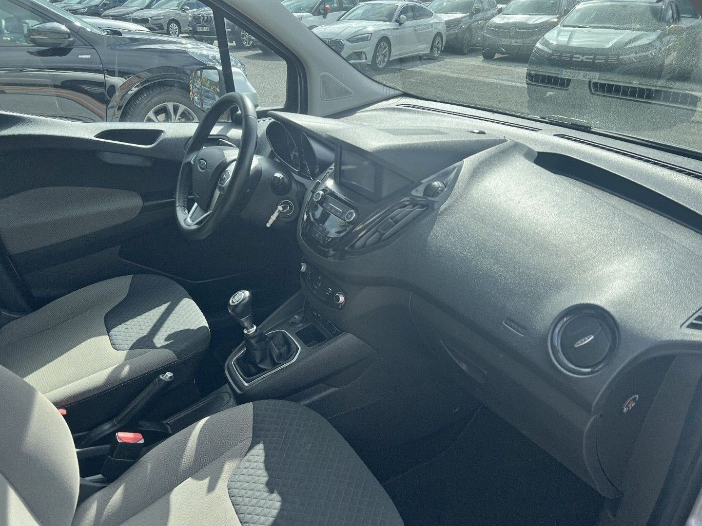FORD Tourneo Courier en vente à Albi chez votre mandataire automobile