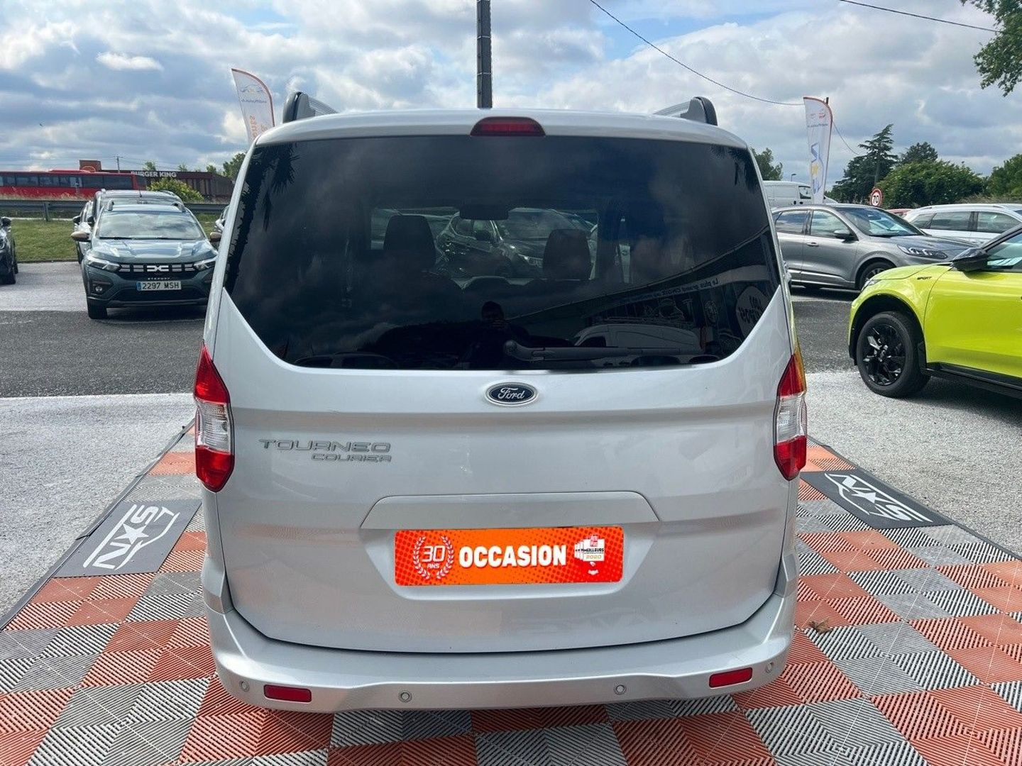 FORD Tourneo Courier en vente à Albi chez votre mandataire automobile