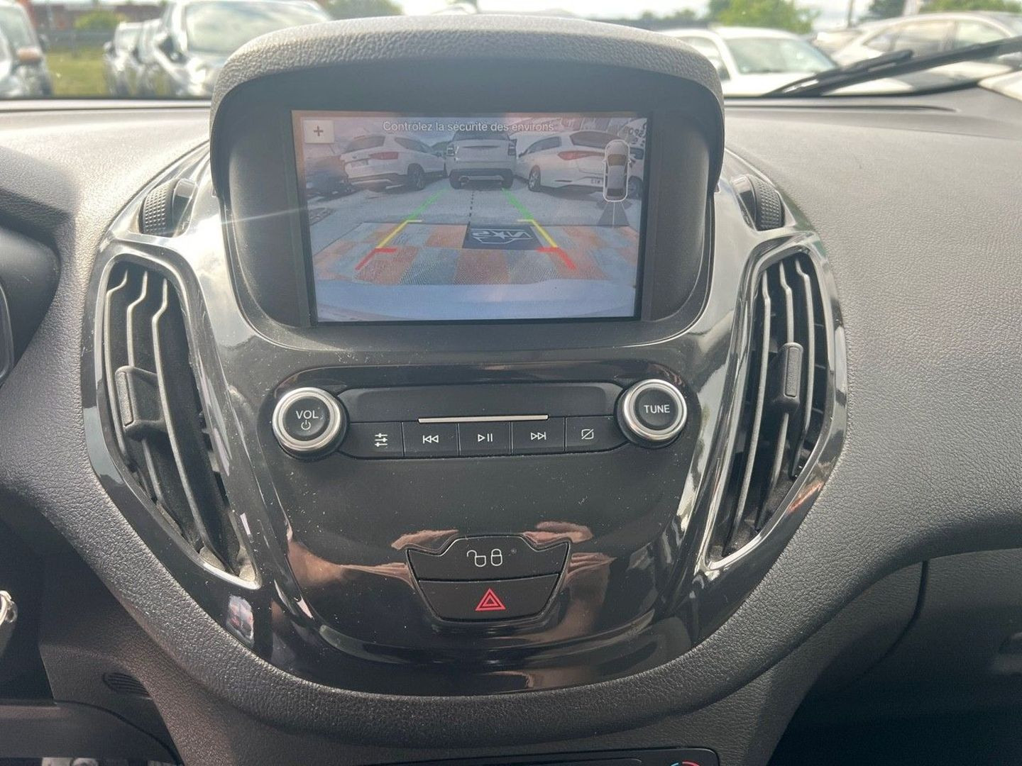FORD Tourneo Courier en vente à Albi chez votre mandataire automobile