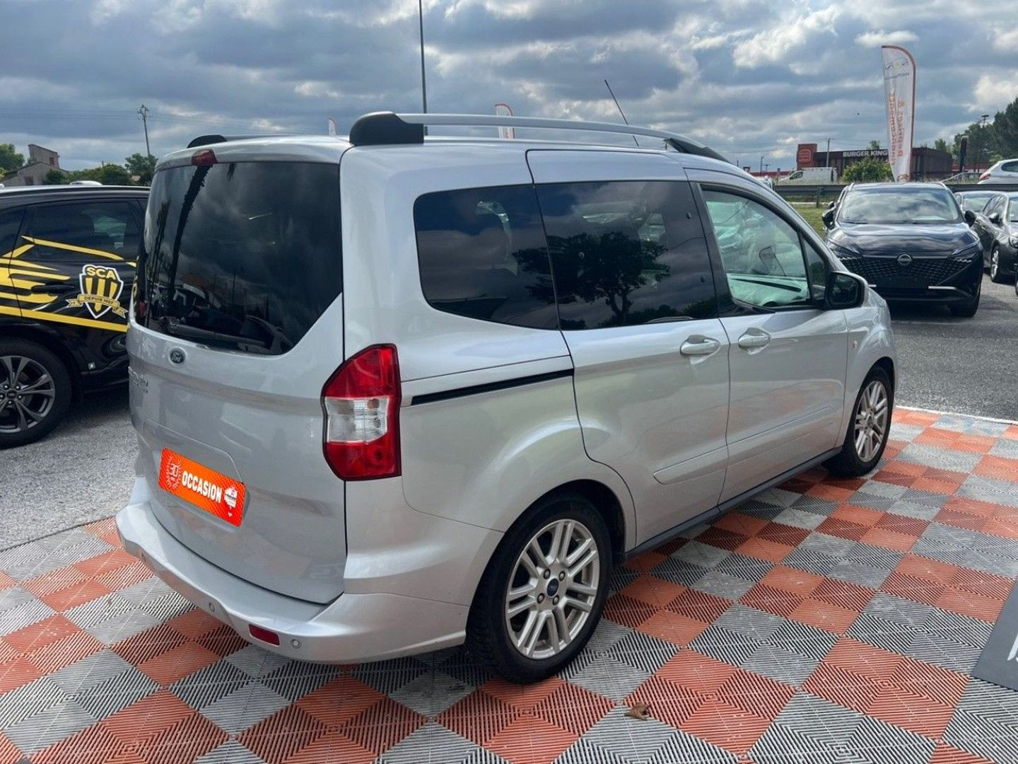 FORD Tourneo Courier en vente à Albi chez votre mandataire automobile