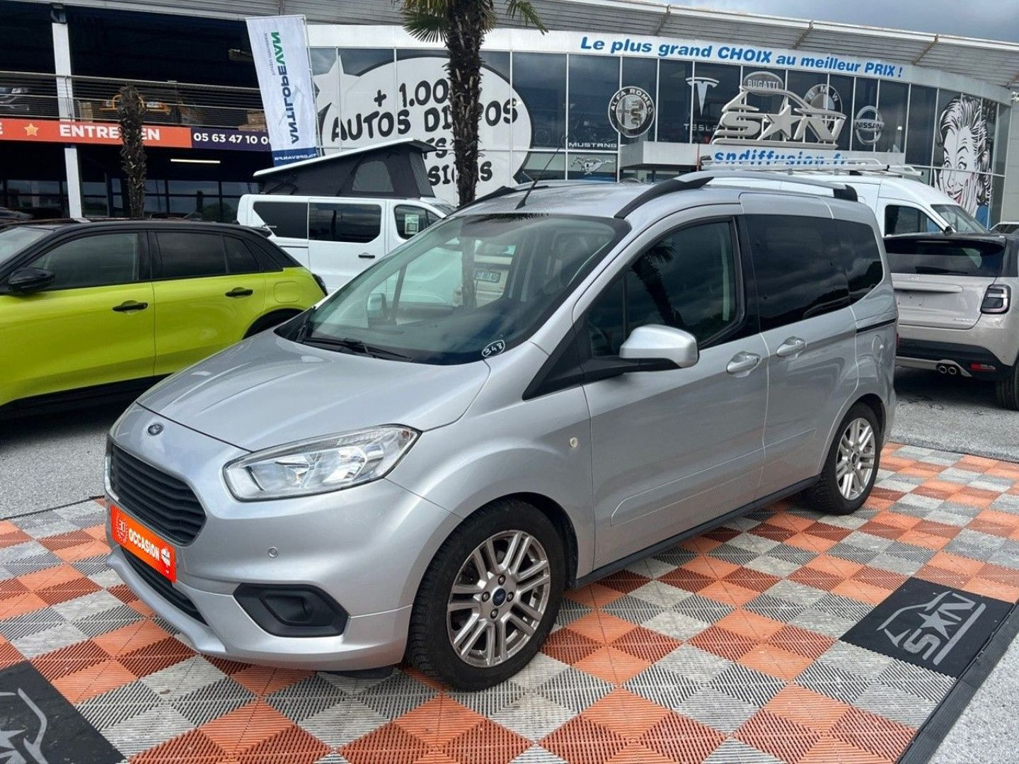 FORD Tourneo Courier en vente à Albi chez votre mandataire automobile