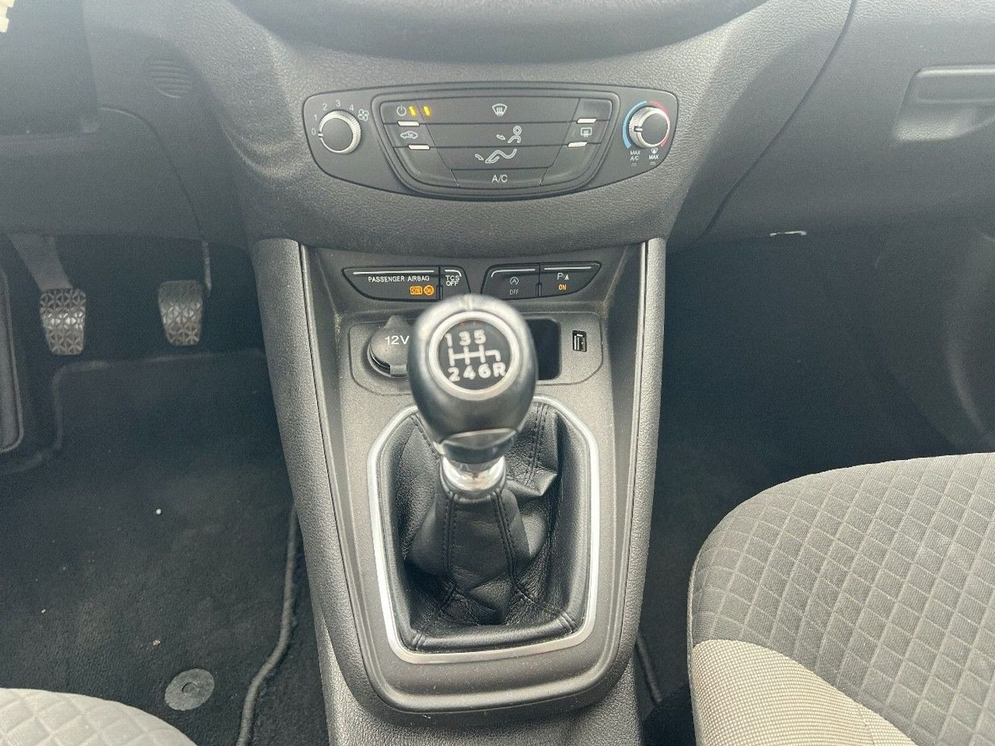 FORD Tourneo Courier en vente à Albi chez votre mandataire automobile