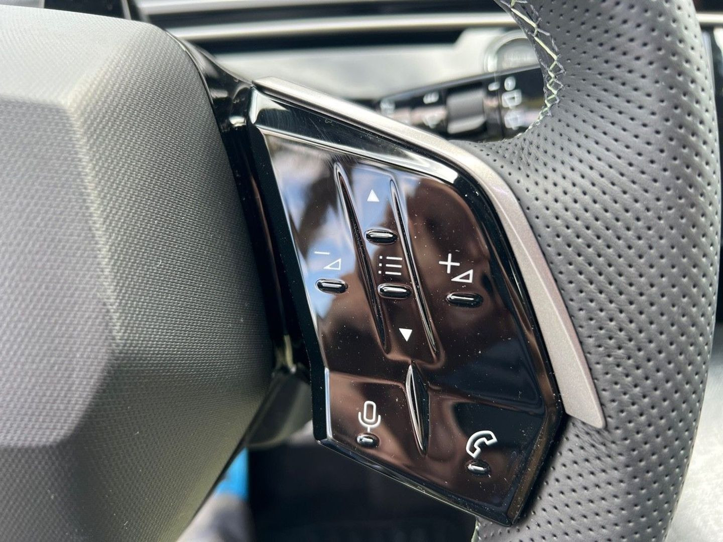 PEUGEOT 5008 en vente à Albi chez votre mandataire automobile