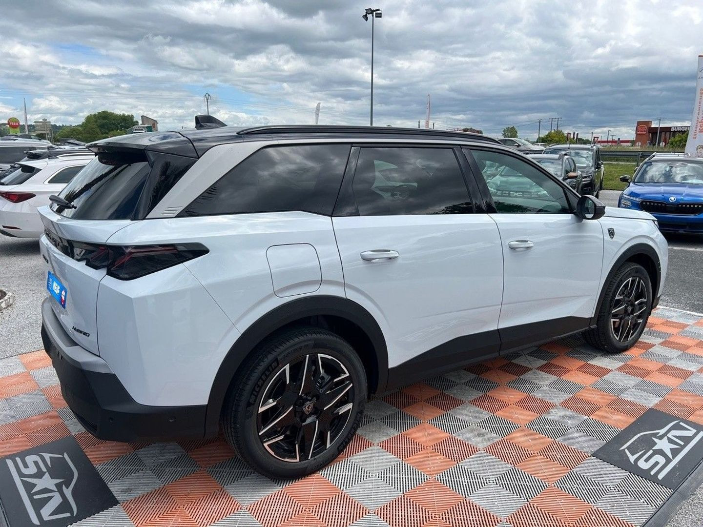PEUGEOT 5008 en vente à Albi chez votre mandataire automobile