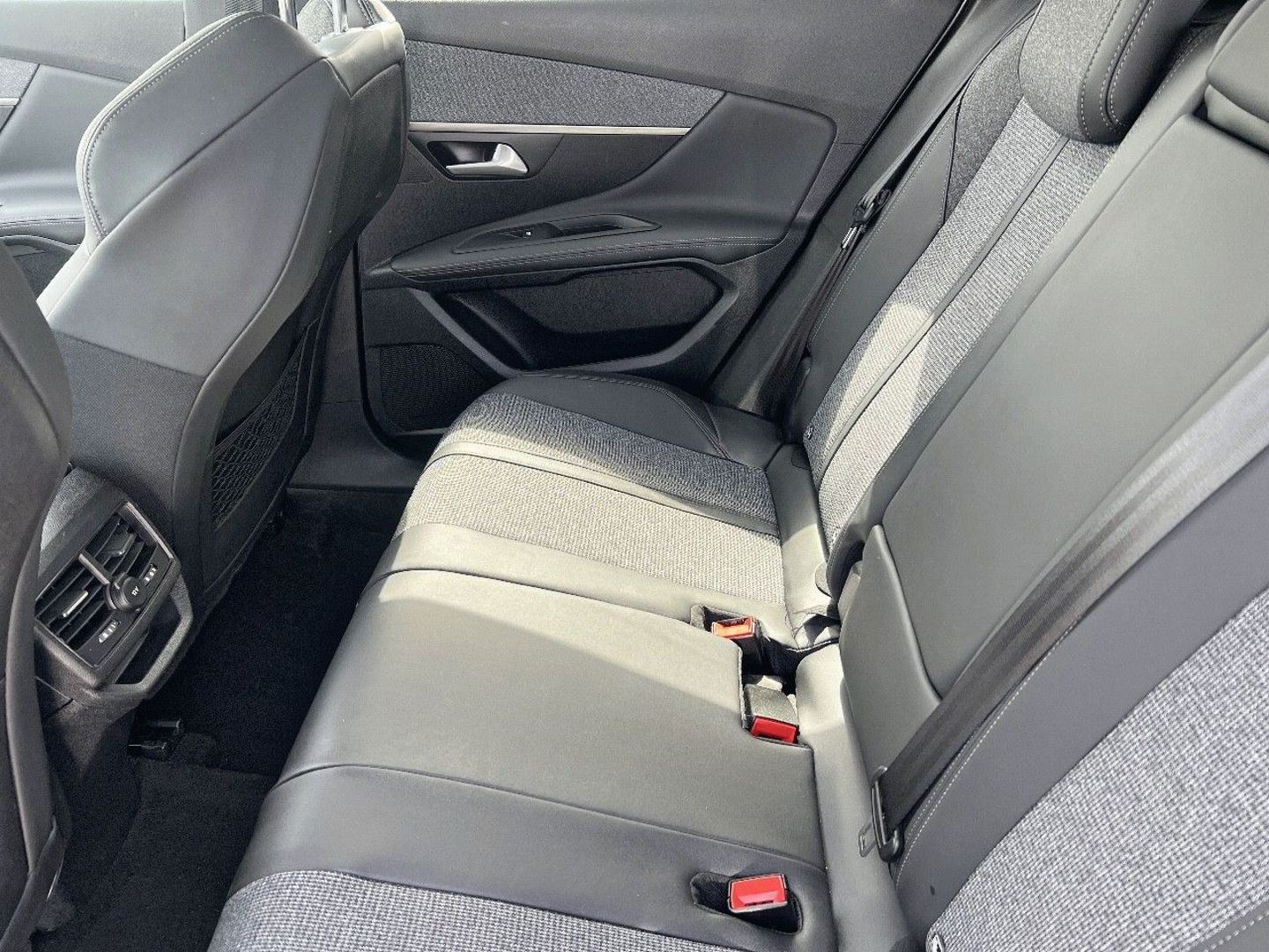 PEUGEOT 3008 en vente à Albi chez votre mandataire automobile