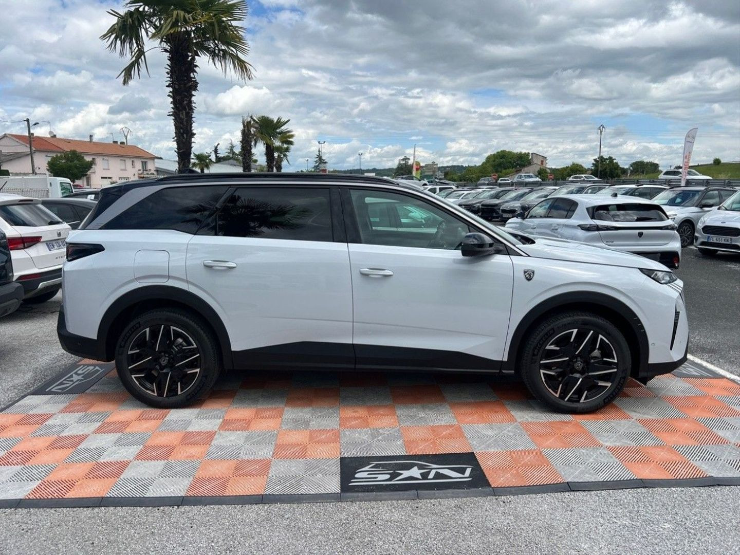 PEUGEOT 5008 en vente à Albi chez votre mandataire automobile