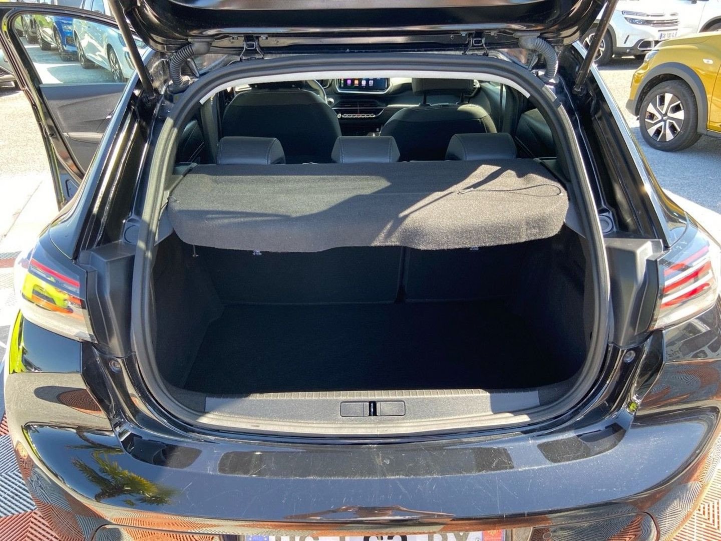 PEUGEOT 208 en vente à Albi chez votre mandataire automobile