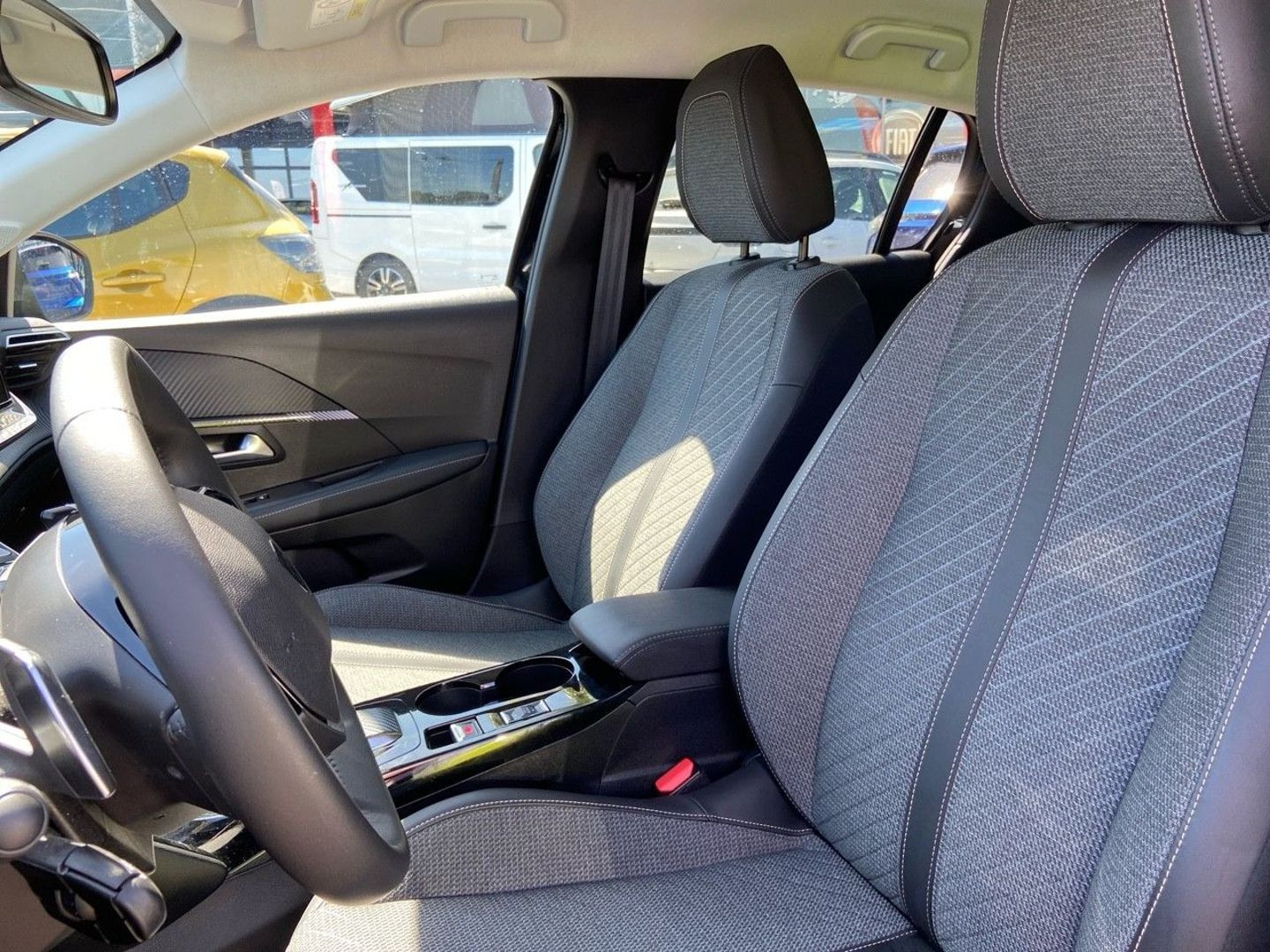 PEUGEOT 208 en vente à Albi chez votre mandataire automobile