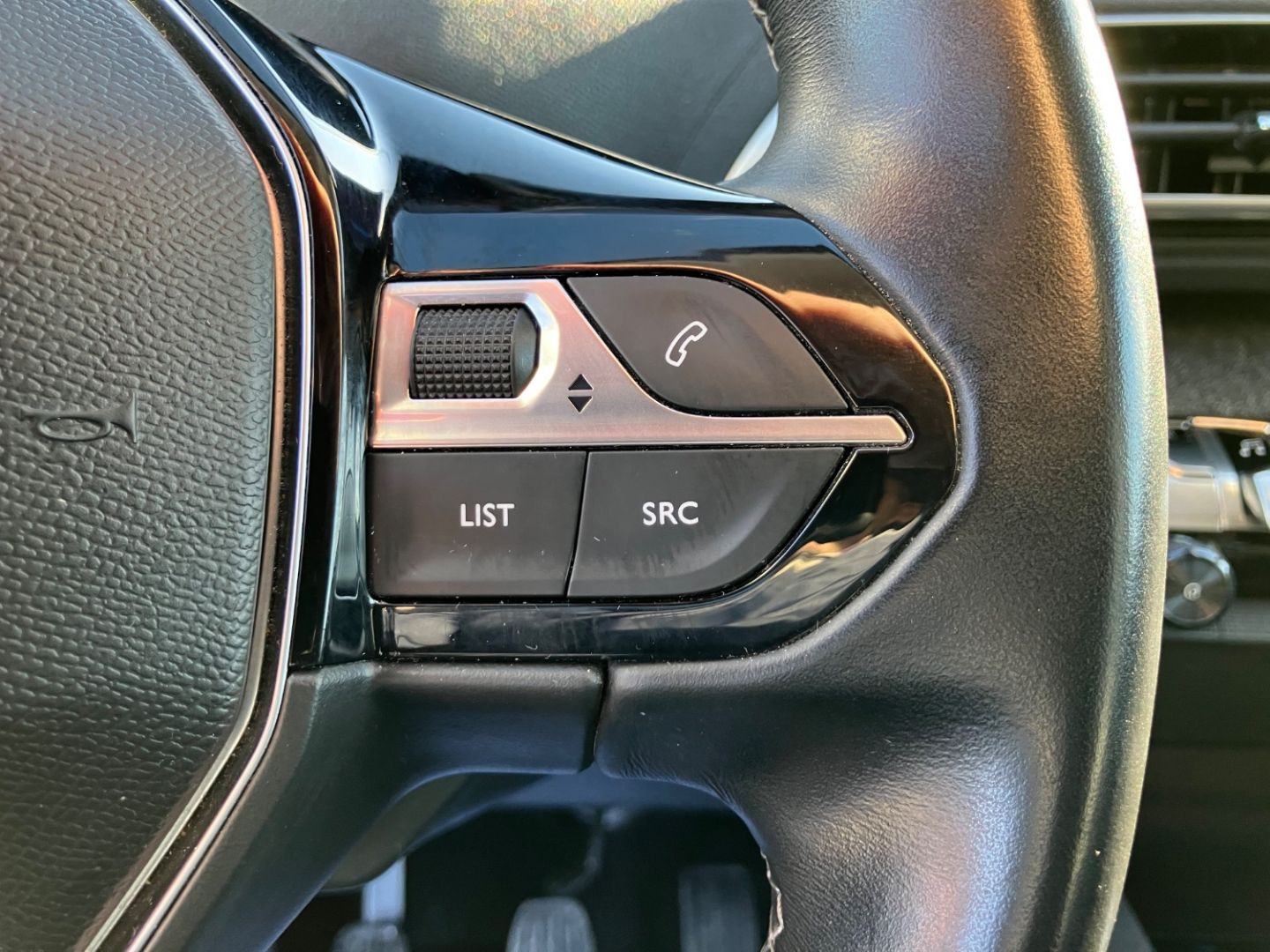 PEUGEOT 3008 en vente à Albi chez votre mandataire automobile